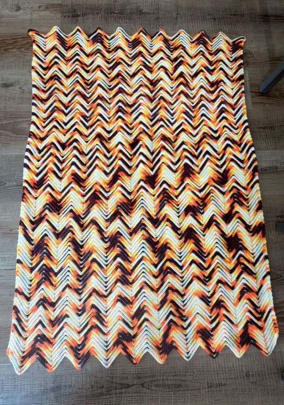 Vintage 70s Handmade Chevron Zig Zag Crochet Afghan Throw Blanket